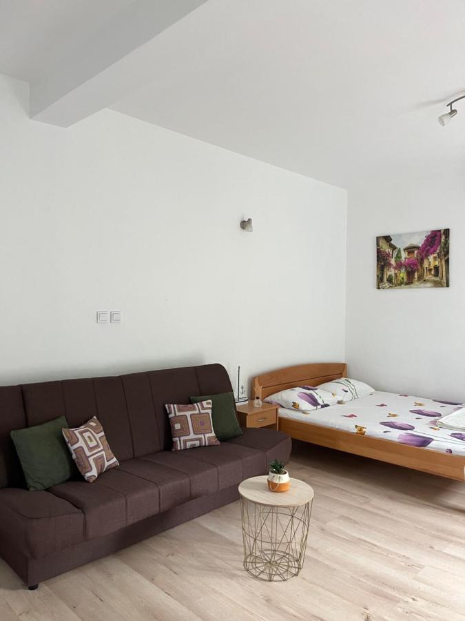 Apartman Iskra Apartment Bijela Exterior foto