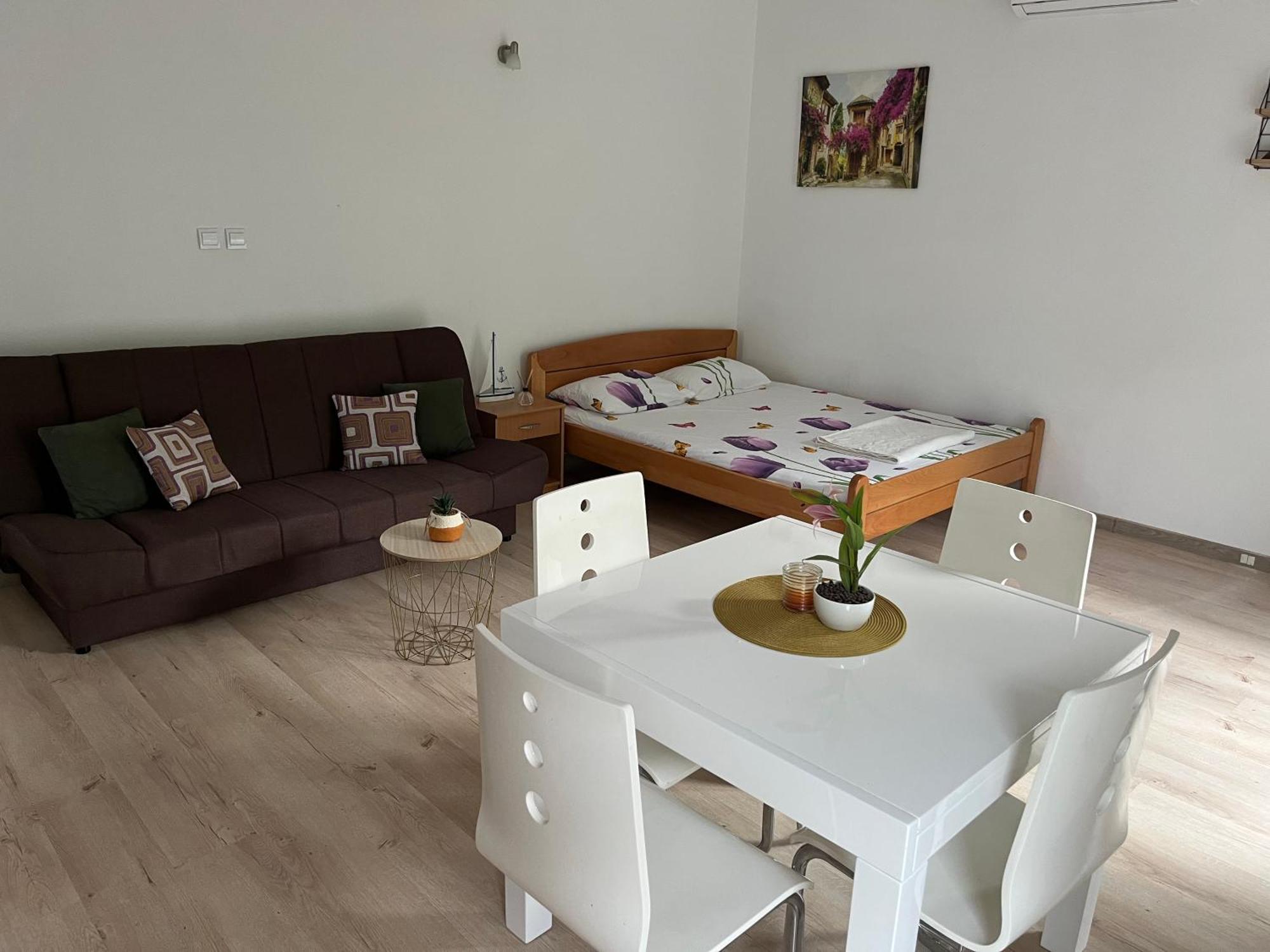 Apartman Iskra Apartment Bijela Exterior foto